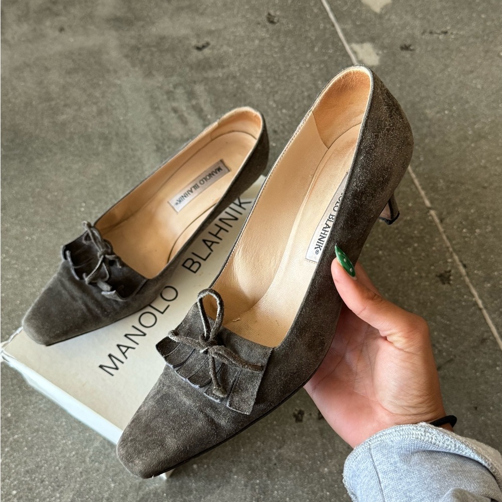 Manolo Blahnik Charcoal Suede Heels